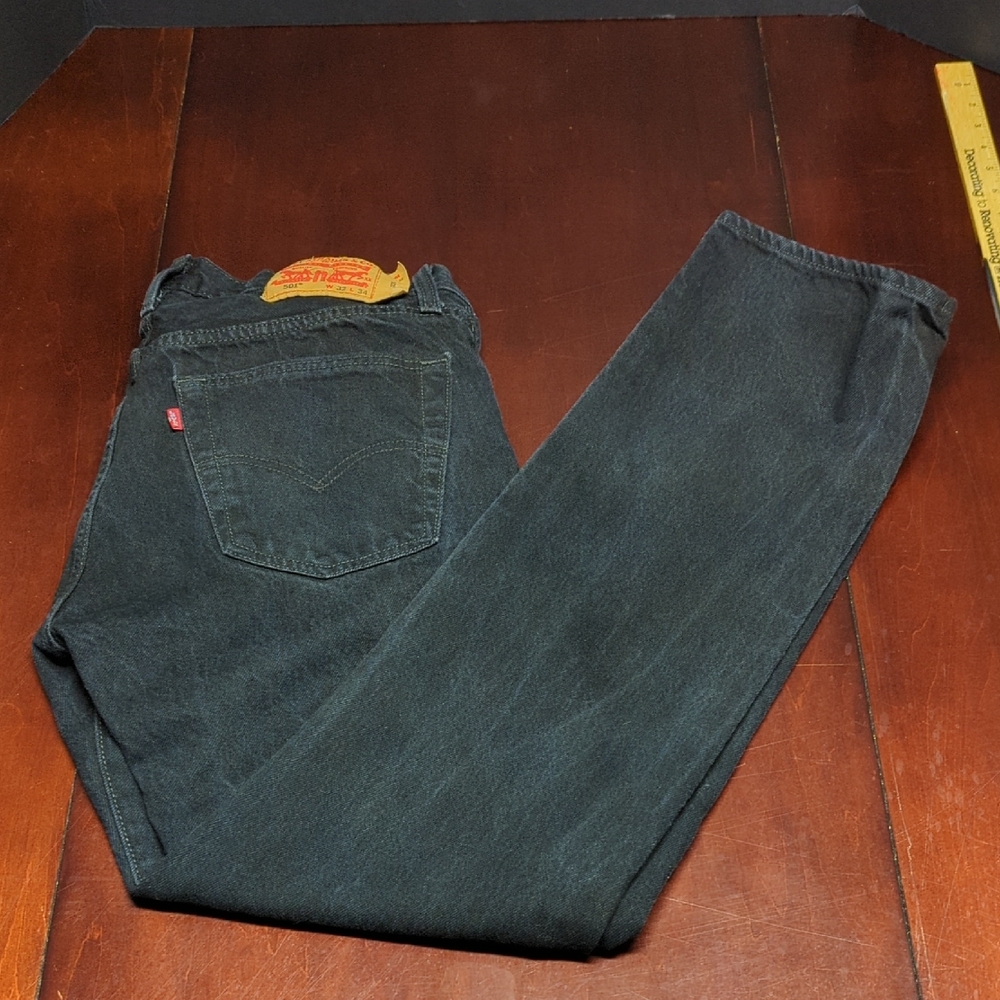 Levi's Black Denim Jeans 32x34, No Fading, Very Dark, Button Fly